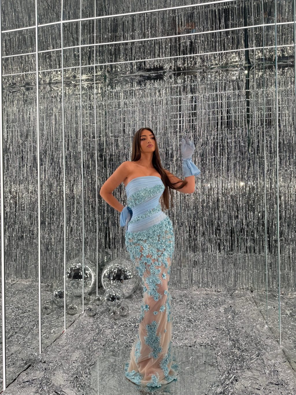RizÃ¨la - Blue Floral Embellished Mermaid Gown
